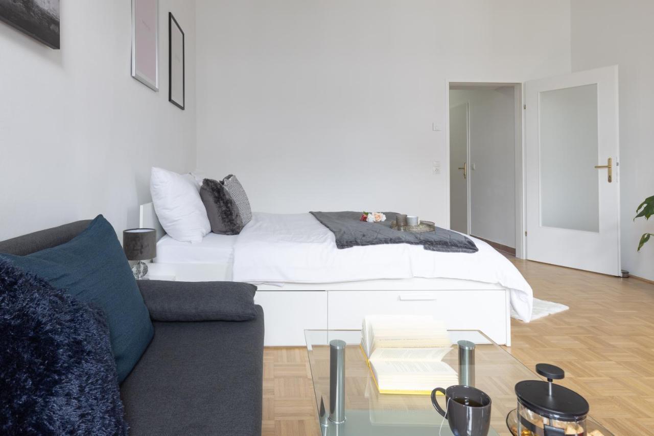 Yeshello Vienna Central Station Apartment Exterior photo